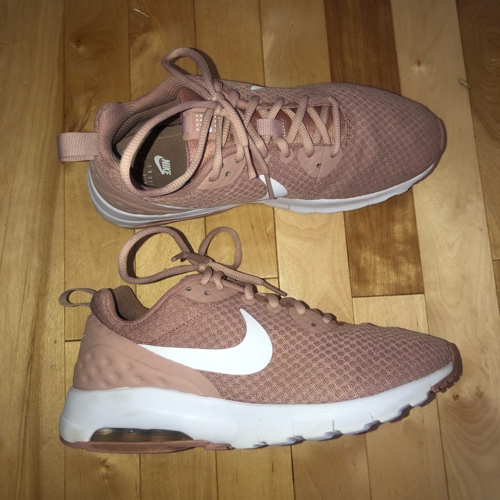 Nike Air Max Motion LW
